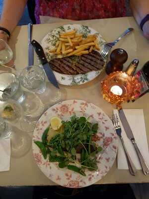 Bill’s Restaurant & Bar