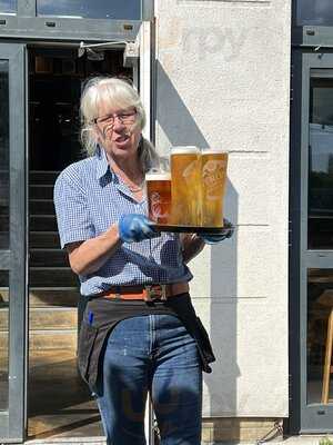 Waterside Bar & Restaurant