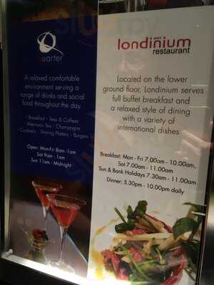 Quarter Bar And Lounge