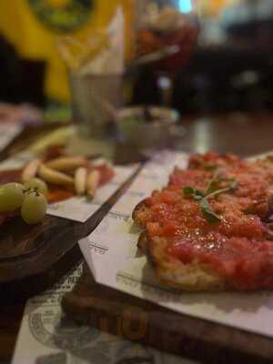 Barcelona Tapas Bar Y Restaurante