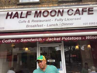 Half Moon Restaurant