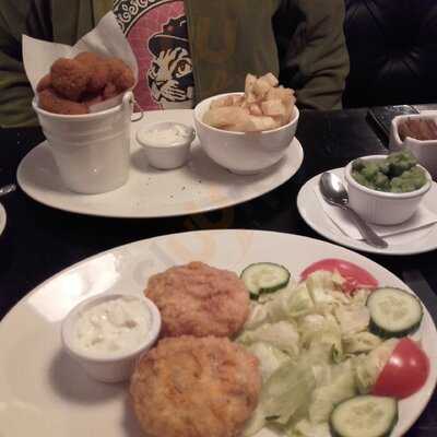 Cannons Traditional Fish And Chips