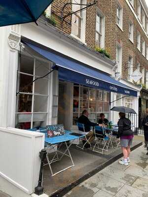 La Petite Poissonnerie Seafood & Champagne Bar