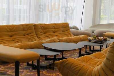 Gourmet Bar & Restaurant