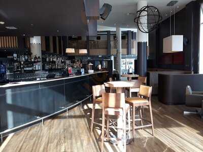 Gourmet Bar & Restaurant