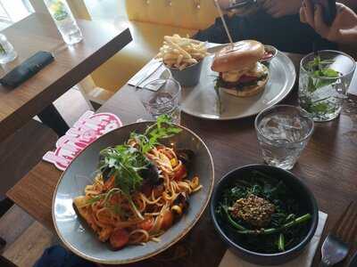 Tupi Elephant & Castle