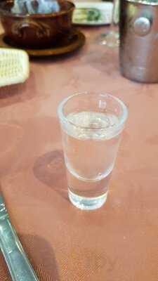 Erebuni Restaurant, Bar & Lounge