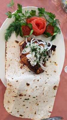 Erebuni Restaurant, Bar & Lounge