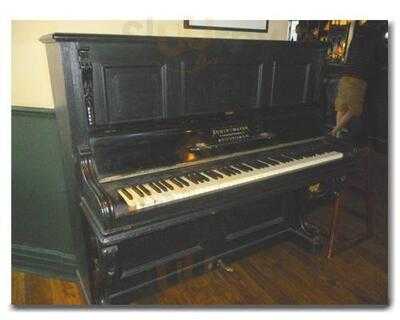 North By North West Pub