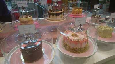 L'orchidee Macarons & Cakes