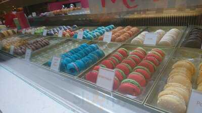 L'orchidee Macarons & Cakes