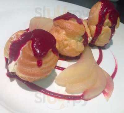 Shane's On Chatsworth