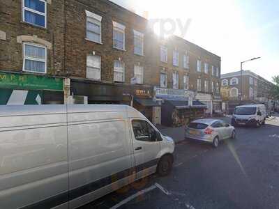 Shane's On Chatsworth