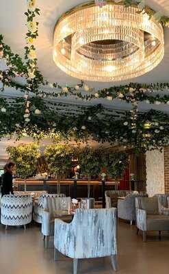 Country Club Trent Park