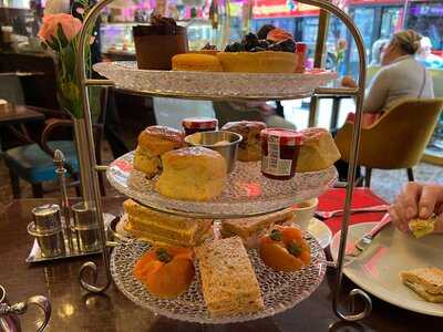 Caffe Concerto Whitehall