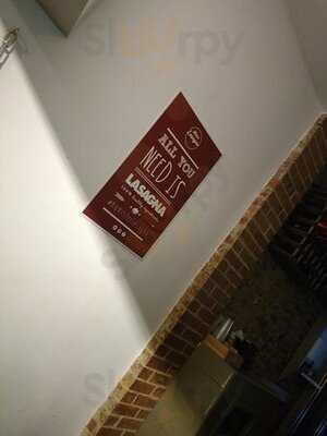 Mister Lasagna Victoria