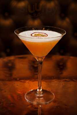 Dirty Martini Minories