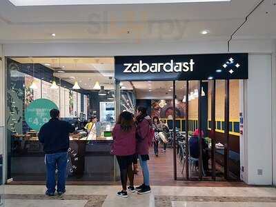 Zabardast The Indian Wrap Company, Centrale