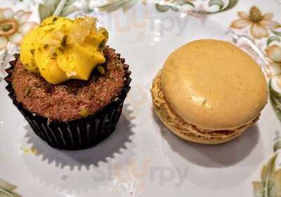 Madisons At The Washington Mayfair