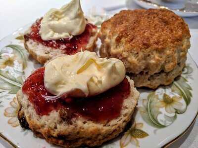 Madisons At The Washington Mayfair