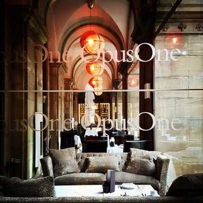 Restaurant At Radisson Edwardian Pastoria