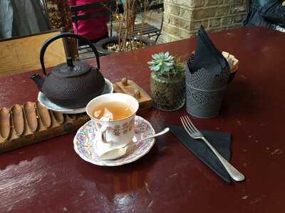 Salvage Beaute Vintage Tea Rooms