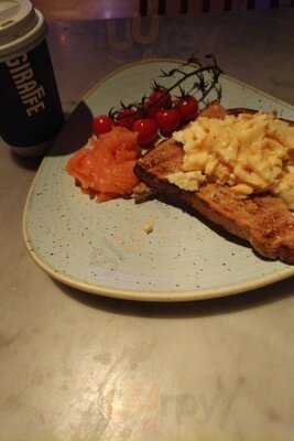 Giraffe Stop, Kings Cross