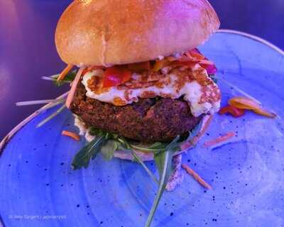 Giraffe Stop, Kings Cross