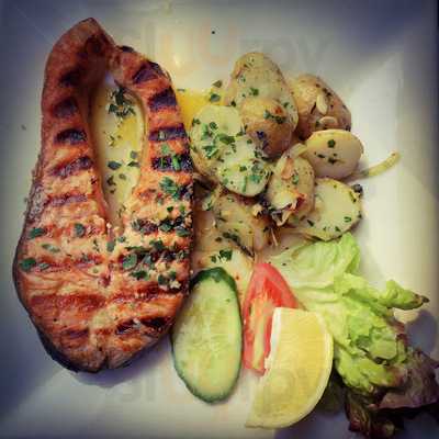 La Estrella Cafeteria And Spanish Tapas Bar