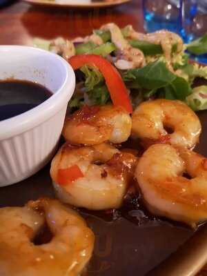 Hq Bar And Restaurant