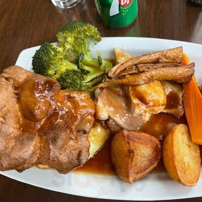 Haneffe's Bar & Grill At The Savoy