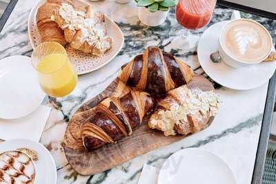 The Sloane Street Deli