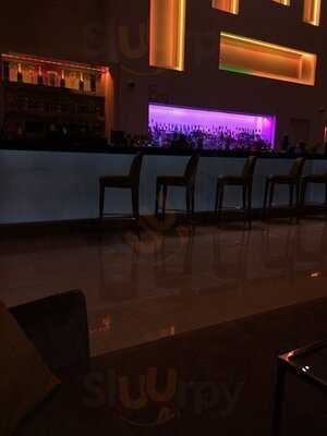 Edg Bar & Lounge