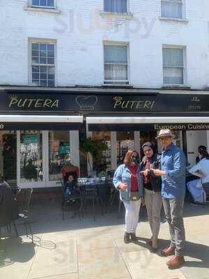 Putera Puteri Cafe