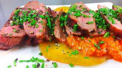 Pequeno Restaurant & Wine Bar