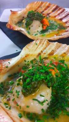 Pequeno Restaurant & Wine Bar