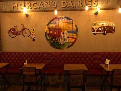 De Mezka Mediterranean Kitchen & Bar