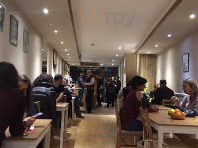 Mon Way Bistro & Cocktail Bar