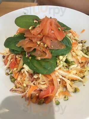 Mon Way Bistro & Cocktail Bar