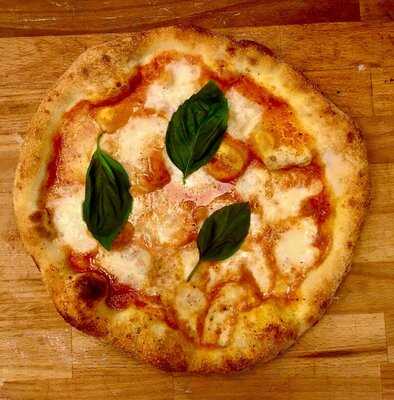 Bridge Baker (bakery & Pizzeria)