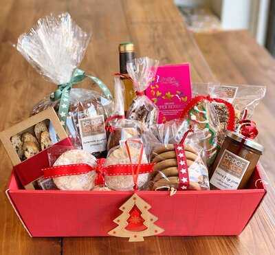 Bridge Baker (bakery & Pizzeria)