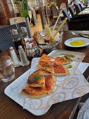 Caffe Concerto New Stratford