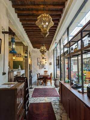 Al Fanar Restaurant & Cafe - London