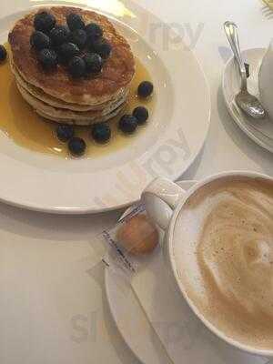 Three Restaurant & Bar