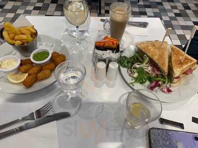 Three Restaurant & Bar