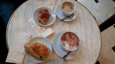 Aux Merveilleux De Fred Clapham