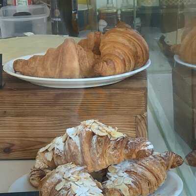 Madeleine’s Creperie