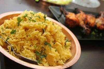 Flames The Food Lounge Grill & Bar