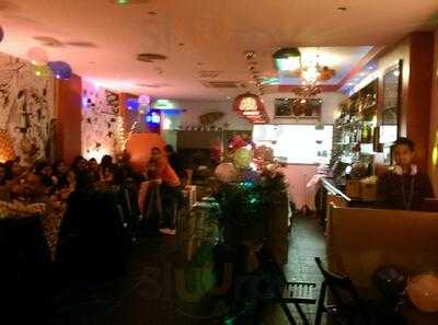 Flames The Food Lounge Grill & Bar