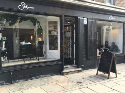 Six Degrees Collective